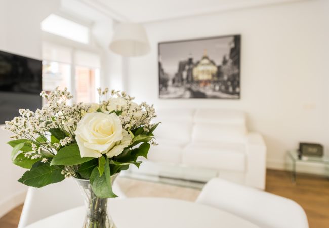 Apartamento en Madrid - Atocha Corner - Barrio de las Letras Apartamento en Madrid - Atocha Corner - Barrio de las Letras