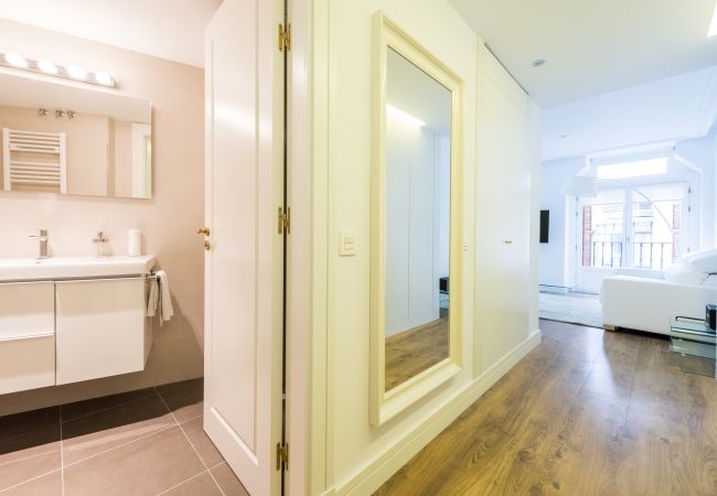 Apartamento en Madrid - Atocha Corner - Barrio de las Letras Apartamento en Madrid - Atocha Corner - Barrio de las Letras