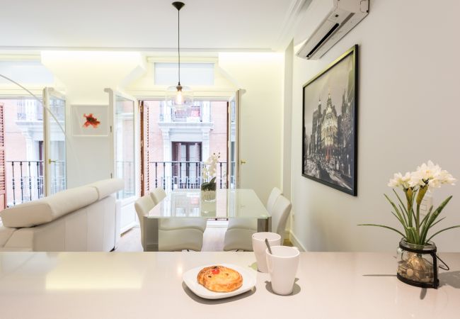 Apartamento en Madrid - Atocha Peatonal - Barrio de las Letras Apartamento en Madrid - Atocha Peatonal - Barrio de las Letras