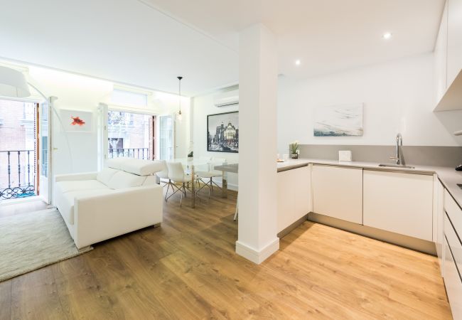 Apartamento en Madrid - Atocha Peatonal - Barrio de las Letras Apartamento en Madrid - Atocha Peatonal - Barrio de las Letras