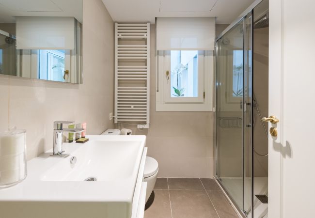 Apartamento en Madrid - Atocha Museos - Barrio de las Letras Apartamento en Madrid - Atocha Museos - Barrio de las Letras