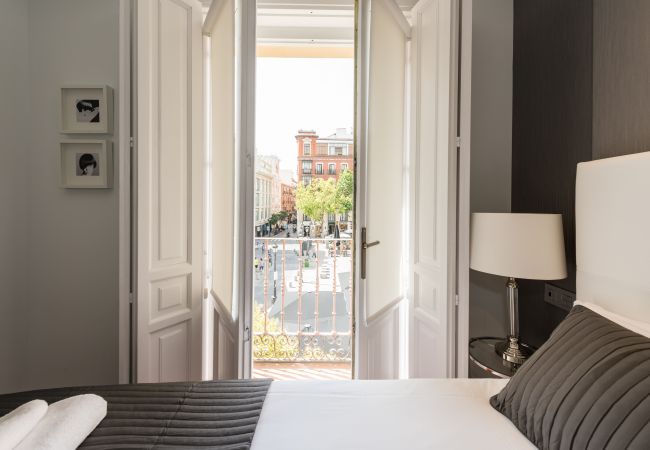 Apartamento en Madrid - Santa Ana Plaza Apartamento en Madrid - Santa Ana Plaza