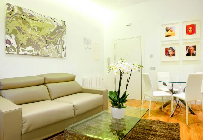 Apartamento en Madrid - Prado Suite - Barrio de las Letras Apartamento en Madrid - Prado Suite - Barrio de las Letras