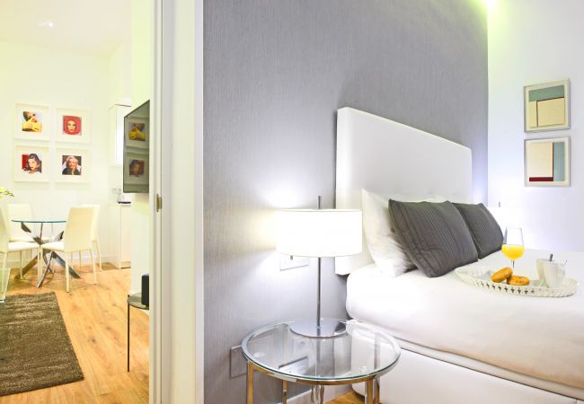 Apartamento en Madrid - Prado Suite - Barrio de las Letras Apartamento en Madrid - Prado Suite - Barrio de las Letras