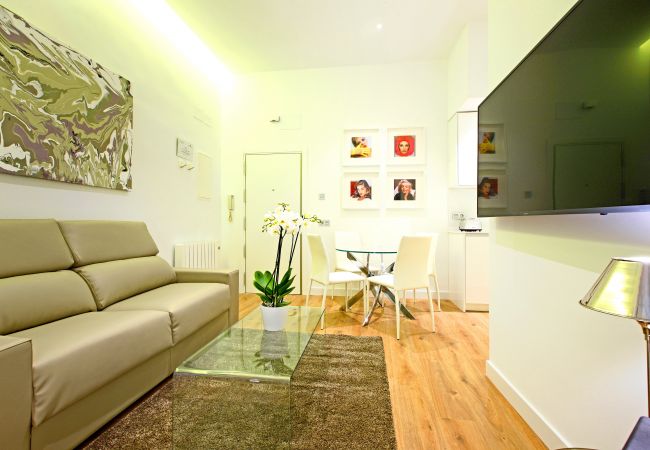 Apartamento en Madrid - Prado Suite - Barrio de las Letras Apartamento en Madrid - Prado Suite - Barrio de las Letras
