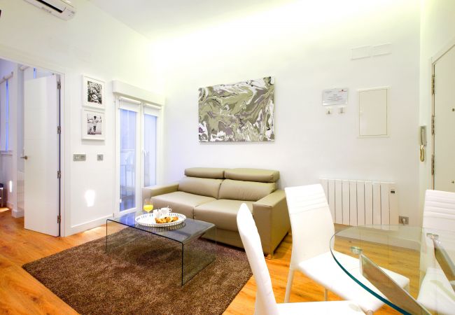 Apartamento en Madrid - Prado Suite - Barrio de las Letras Apartamento en Madrid - Prado Suite - Barrio de las Letras