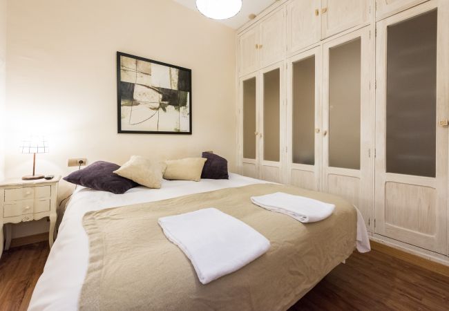 Apartment in Madrid - Downtown Jacuzzi Apartment in Madrid - Downtown Jacuzzi