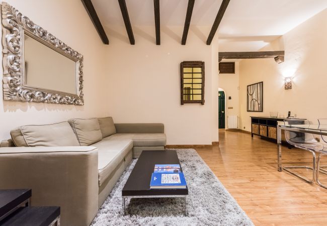 Apartment in Madrid - Downtown Jacuzzi Apartment in Madrid - Downtown Jacuzzi