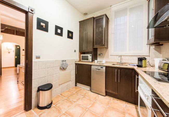 Apartment in Madrid - Downtown Jacuzzi Apartment in Madrid - Downtown Jacuzzi