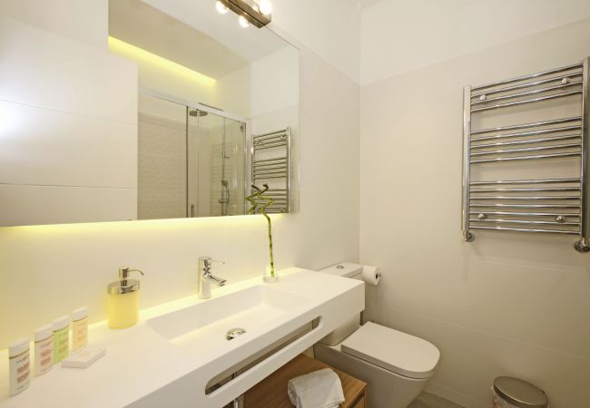 Apartment in Madrid - Opera Suite Apartment in Madrid - Opera Suite