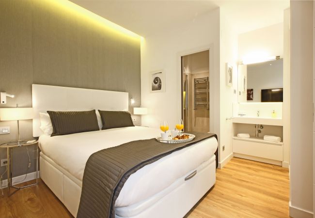 Apartment in Madrid - Opera Suite Apartment in Madrid - Opera Suite