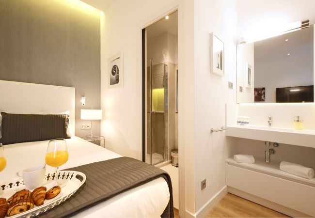Apartment in Madrid - Opera Suite Apartment in Madrid - Opera Suite