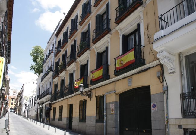 Apartment in Madrid - Opera Suite Apartment in Madrid - Opera Suite