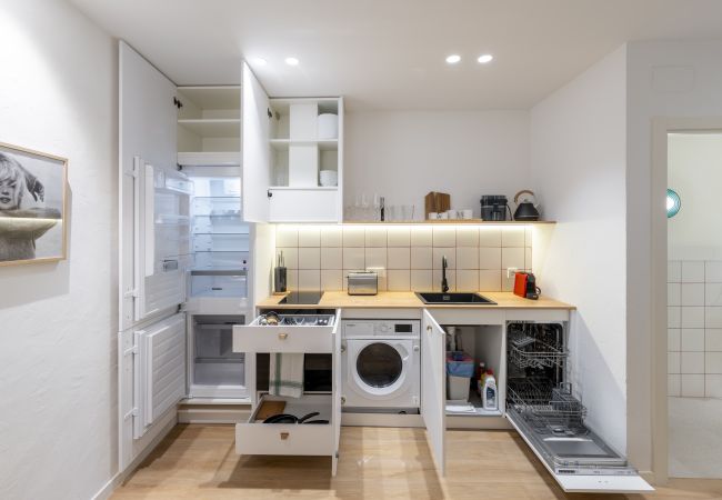 Apartment in Madrid - Reina Sofía Suite III Apartment in Madrid - Reina Sofía Suite III